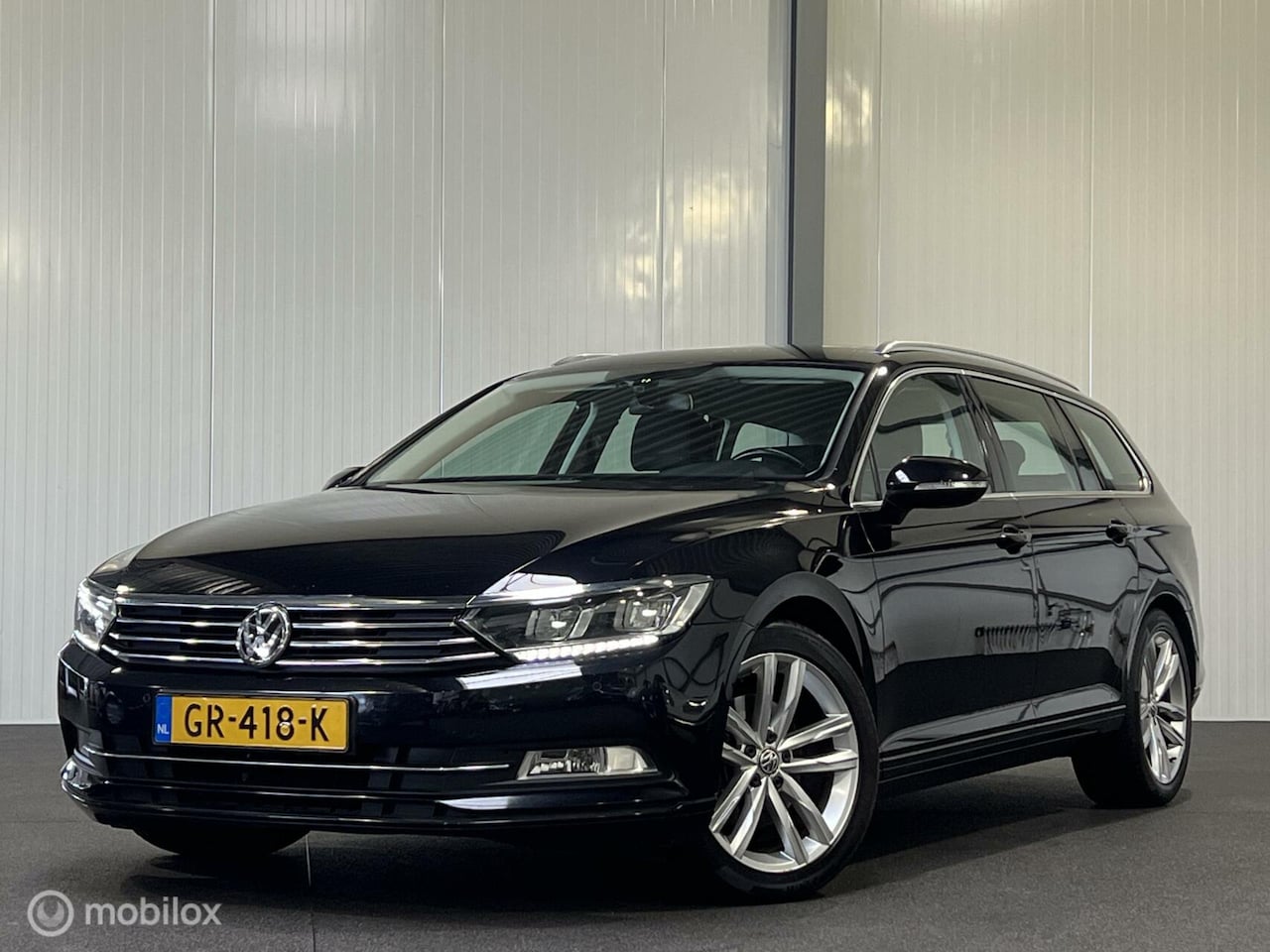 Volkswagen Passat Variant - 1.6 TDI Business Edition R [ NAP led/xenon Ergo st. ] - AutoWereld.nl