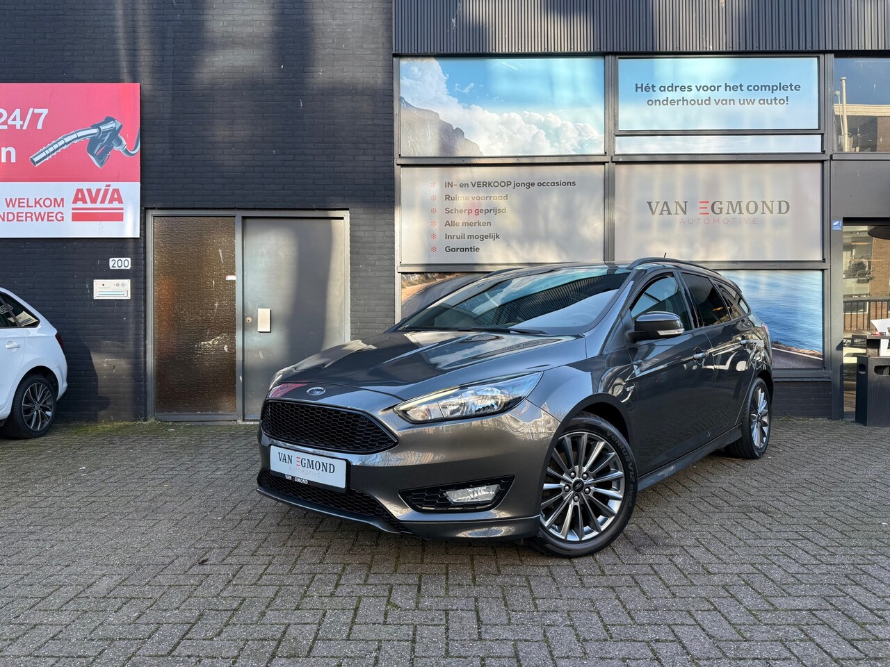 Ford Focus Wagon - 1.0 EcoBoost ST Line - AutoWereld.nl