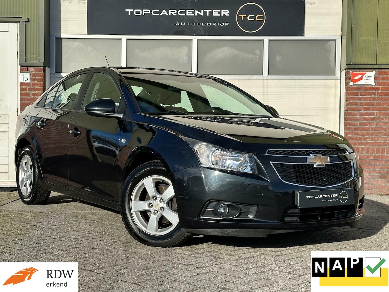 Chevrolet Cruze - 1.8 LS/ARICO/NAVI/STOELV/PARKS/LEER/APK/NAP - AutoWereld.nl