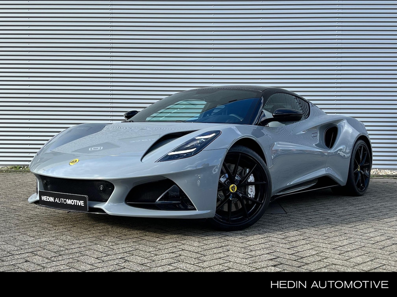 Lotus Emira - 2.0T First Edition Automaat | Black pack | Privacy glas | Tour onderstel - AutoWereld.nl