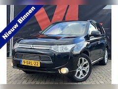 Mitsubishi Outlander - 2.0 PHEV Instyle | Nieuw Binnen | Automaat | Navi | Achteruitrijcamera