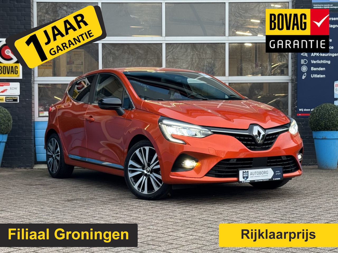 Renault Clio - 1.3 TCe Intens Prijs Inclusief Onderhoud & 12 Maand BOVAG Garantie | Voorstoelen Verwarmd - AutoWereld.nl