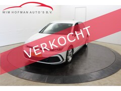 Volkswagen Golf - GTE 245 Pk Incl LM winterset Extra getint glas achter Apple-Carplay PDC Lane ass Navi