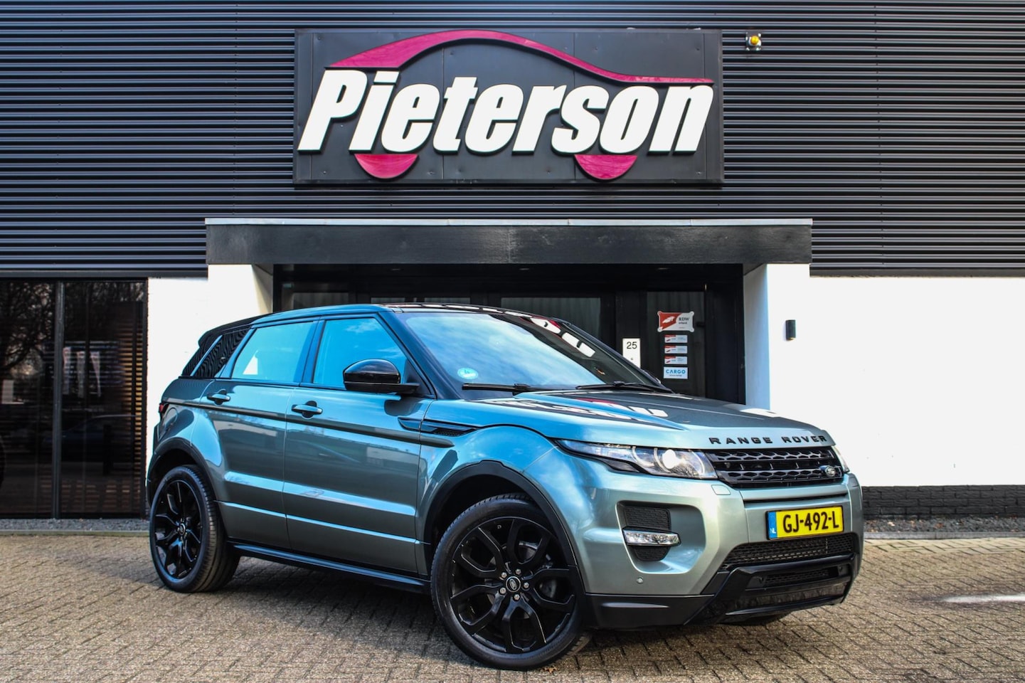 Land Rover Range Rover Evoque - 2.2 eD4 HSE NAP 1E EIG PANO VOL - AutoWereld.nl