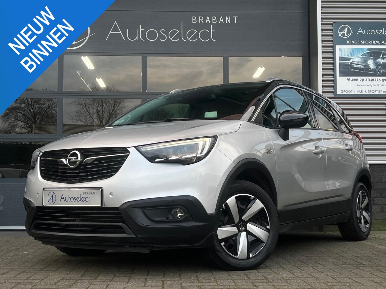 Opel Crossland X - 1.2 Turbo Ultimate Automaat Pano Camera - AutoWereld.nl