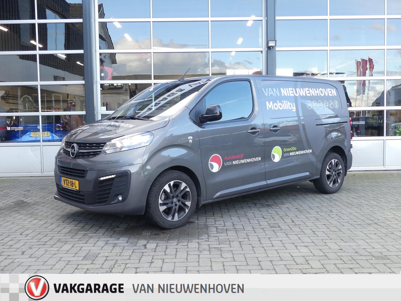 Opel Vivaro - 2.0 CDTI L2H1 Innovation 2.0 CDTI L2H1 Innovation - AutoWereld.nl