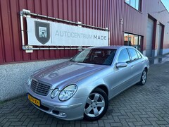 Mercedes-Benz E-klasse - 240 Elegance // Automaat // Leer // Navi // PDC //