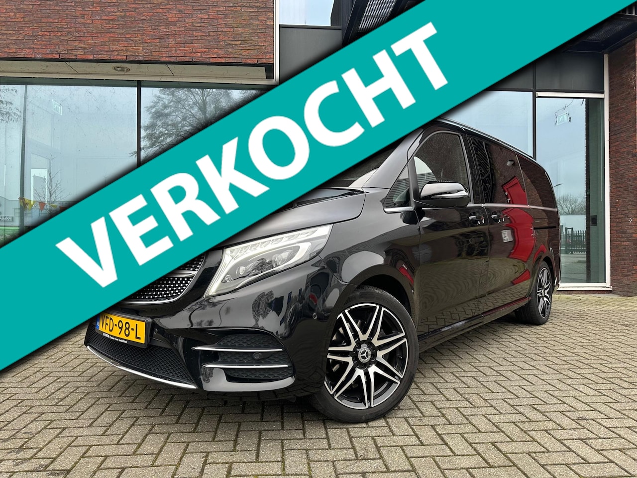 Mercedes-Benz V-klasse - 300d 4-MATIC Lang DC Avantgarde Edition - Automaat - Navi - Leder - Trekhaak - Alarm - Org - AutoWereld.nl