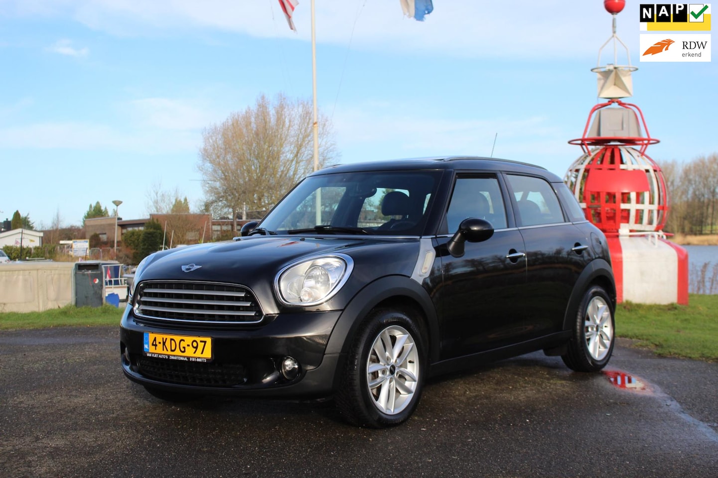 MINI Countryman - Mini 1.6 Cooper Business Line *NAVI *PANO - AutoWereld.nl