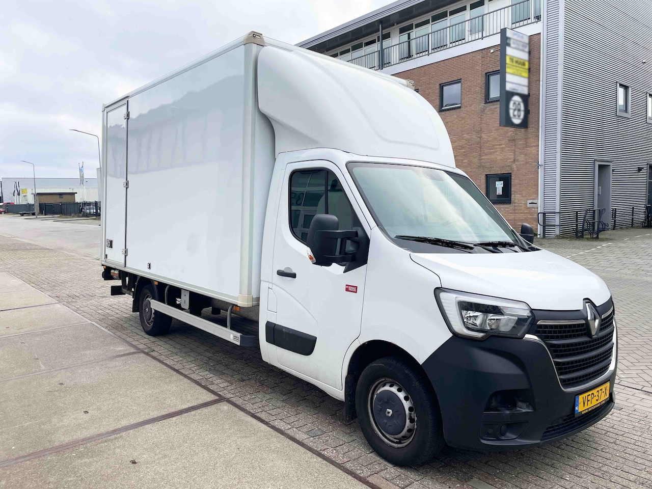 Renault Master - T35 2.3 dCi 150 L3H1 Energy - AutoWereld.nl