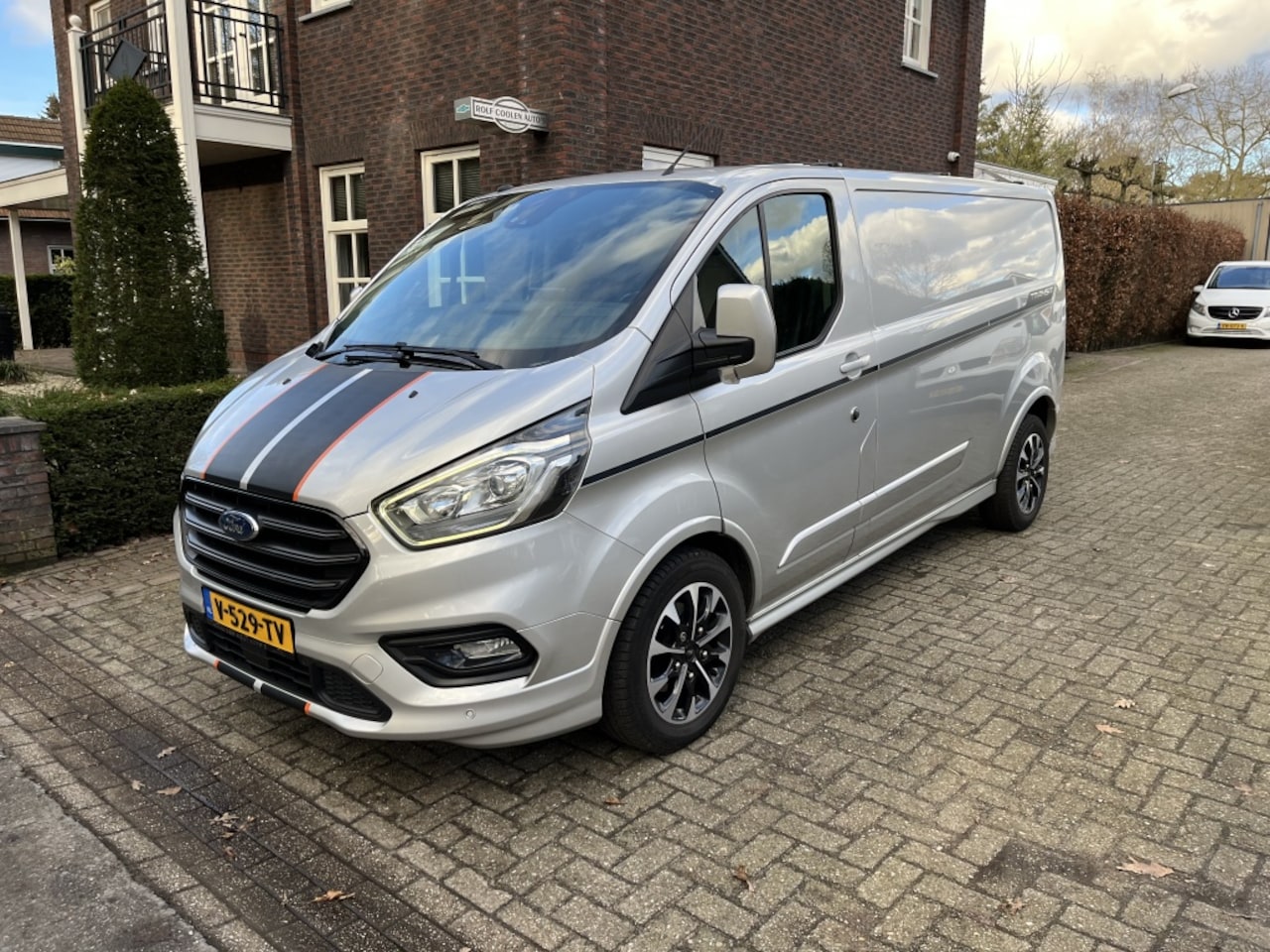 Ford Transit Custom - 310 2.0 TDCI 170 L2H1 SPORT LANG - AutoWereld.nl