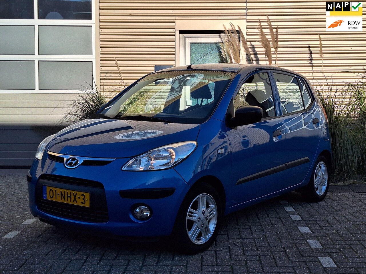 Hyundai i10 - | 1.1 Active Orange Babies | Airco | - AutoWereld.nl