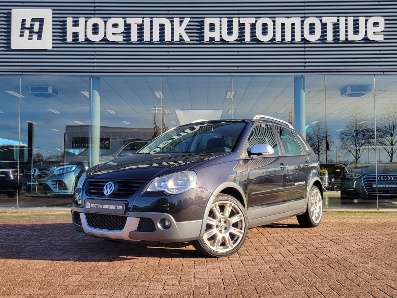 Volkswagen Polo - 1.4-16V Cross | Automaat | Stoelverwarming | Airco - AutoWereld.nl