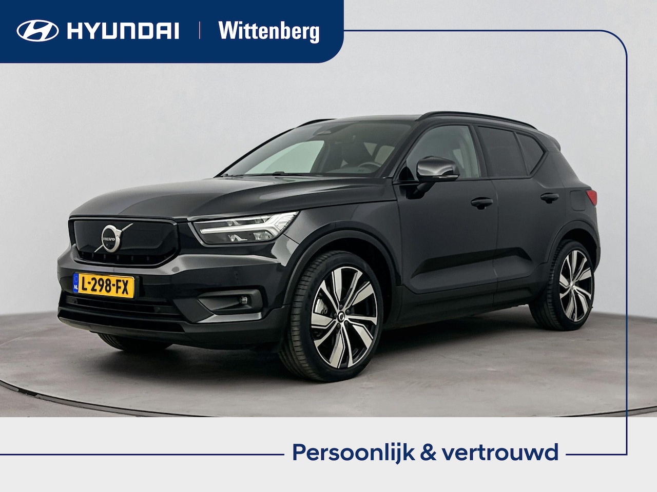 Volvo XC40 - RECHARGE P8 AWD R-DESIGN | SCHUIFDAK | LEDER | H&K AUDIO | 360 CAMERA | NAVI | 20'' LM VEL - AutoWereld.nl