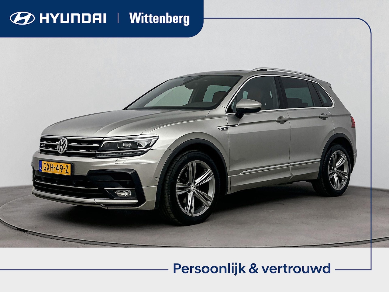 Volkswagen Tiguan - 1.5 TSI ACT Highline Business R Aut. | Leer | R Line | Stoelverwarming | Navigatie | Virtu - AutoWereld.nl