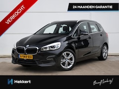 BMW 2-serie Active Tourer - 218i High Executive 140pk Automaat HUD | LEDER | 17''LM | DAB | NAVI | CRUISE.C | TREKHAAK