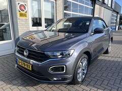 Volkswagen T-Roc Cabrio - 1.5 TSI 150pk DSG R-Line / LED / Virtual Cockpit / Leer / Navigatie / 18" LMV