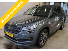 Skoda Kodiaq - 1.5 TSI Automaat Sportline Business Navigatie Trekhaak Elek. Sportstoelen + Verwarming ACC