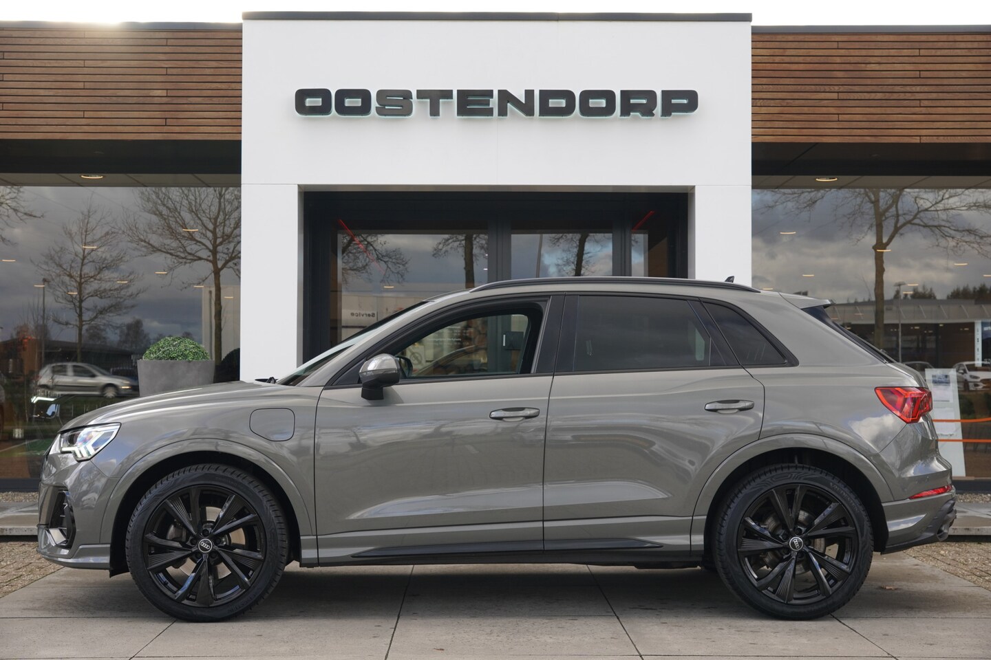 Audi Q3 - 45TFSIe/245pk S-Line Blackstyle|2021|20"Blackstyle|Trekhaak|Carplay/AndroidAuto|Cruise|Cli - AutoWereld.nl