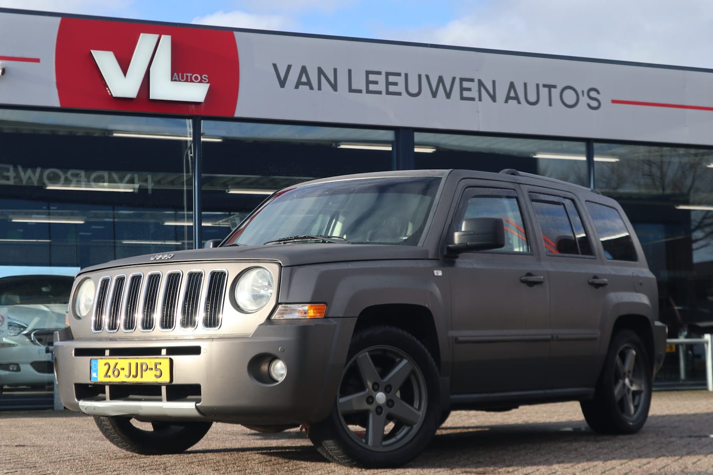 Jeep Patriot - 2.4 Limited Liberty | Nieuw Binnen! | Automaat | Stoelverwarming | Trekhaak - AutoWereld.nl