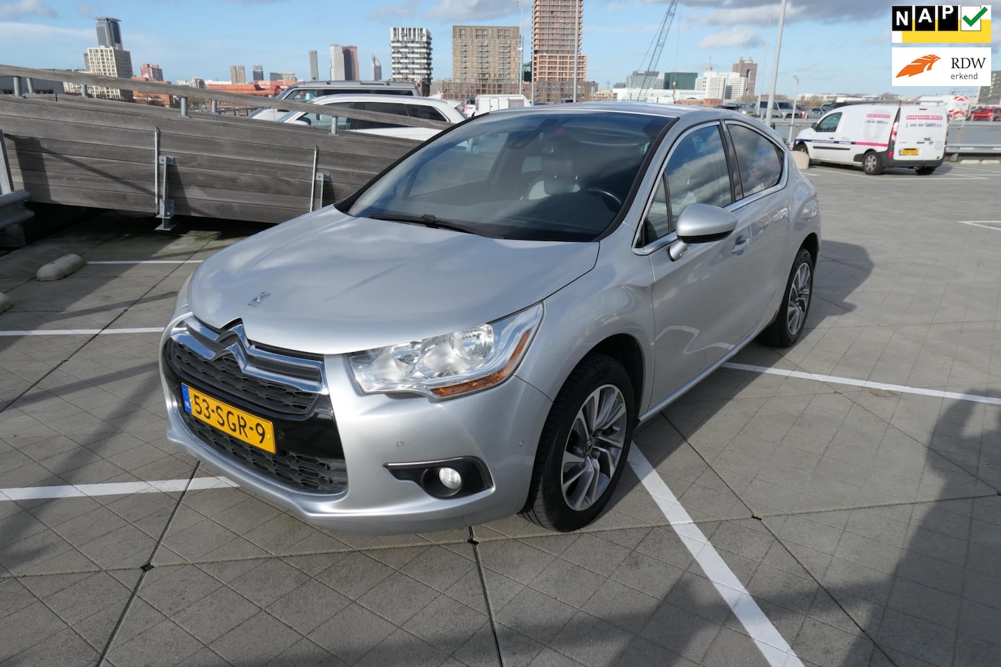 Citroën DS4 - 1.6 THP So Chic Automaat/Apk/Airco/cruise/Flippers/ParkeerSens/Nap/Velgen - AutoWereld.nl