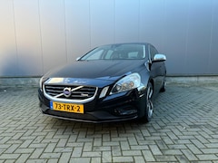 Volvo V60 - 1.6 T3 R-Design