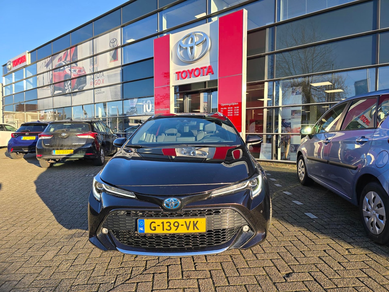 Toyota Corolla Touring Sports - 2.0 Hybrid 184pk CVT Style - AutoWereld.nl