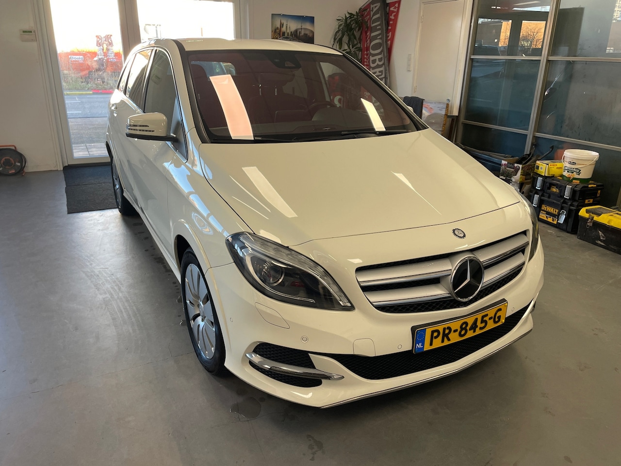 Mercedes-Benz B-klasse - 250 e Lease Edition 28 kWh - AutoWereld.nl