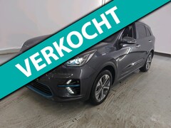 Kia e-Niro - ExecutiveLine 64 kWh 204pk | 3 Fase | Facelift | Trekhaak | Leder | Stoelverwarming | Appl