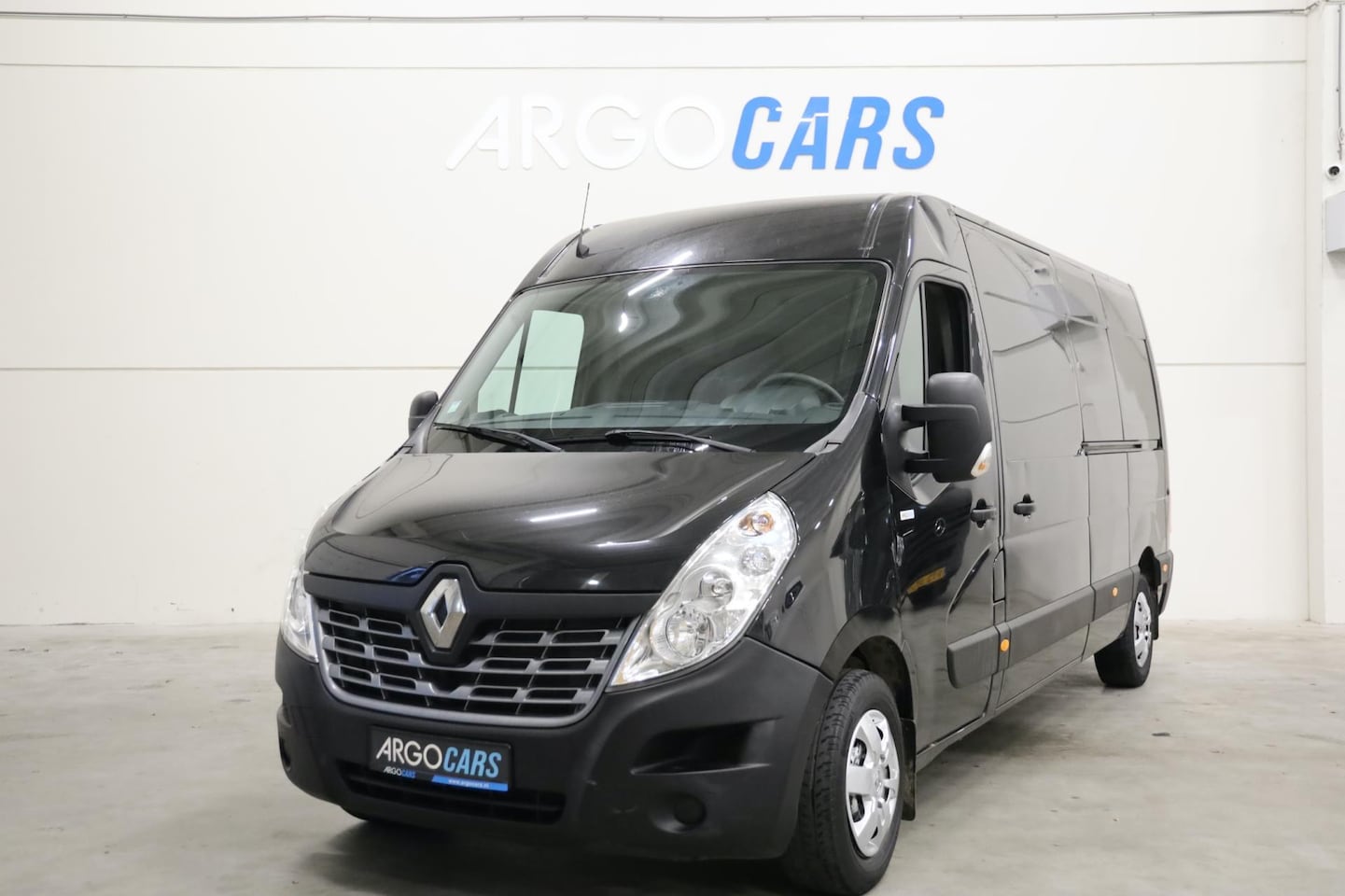 Renault Master - T35 ZWART 2.3 dCi L3/H2 146PK NAVI CAMERA AIRCO LEASE v/a €112,- p.m. inruil mogelijk - AutoWereld.nl