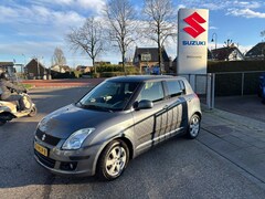 Suzuki Swift - 1.3 Shogun // Nette door ons onderhouden Swift // Weinig kilometers // Airco // Stootlijst