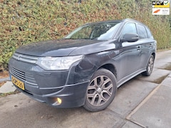 Mitsubishi Outlander - 2.0 PHEV Instyle