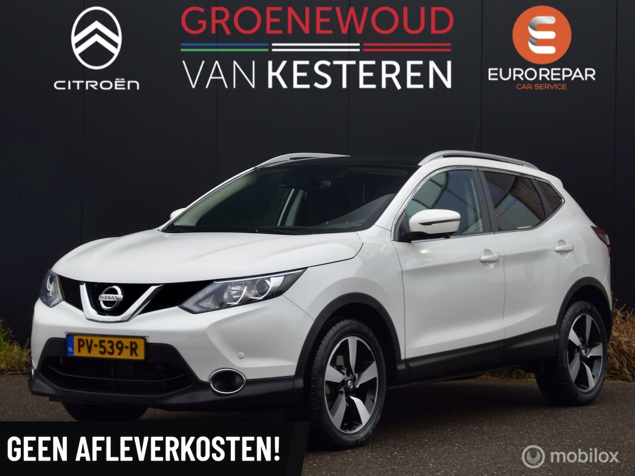 Nissan Qashqai - 1.2 N-Connecta I Panodak I Trekhaak I I Airco - AutoWereld.nl