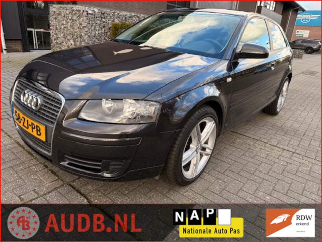 Audi A3 - 1.6 Attraction Pro Line | 18 INCH | APK TOT 2026 | - AutoWereld.nl