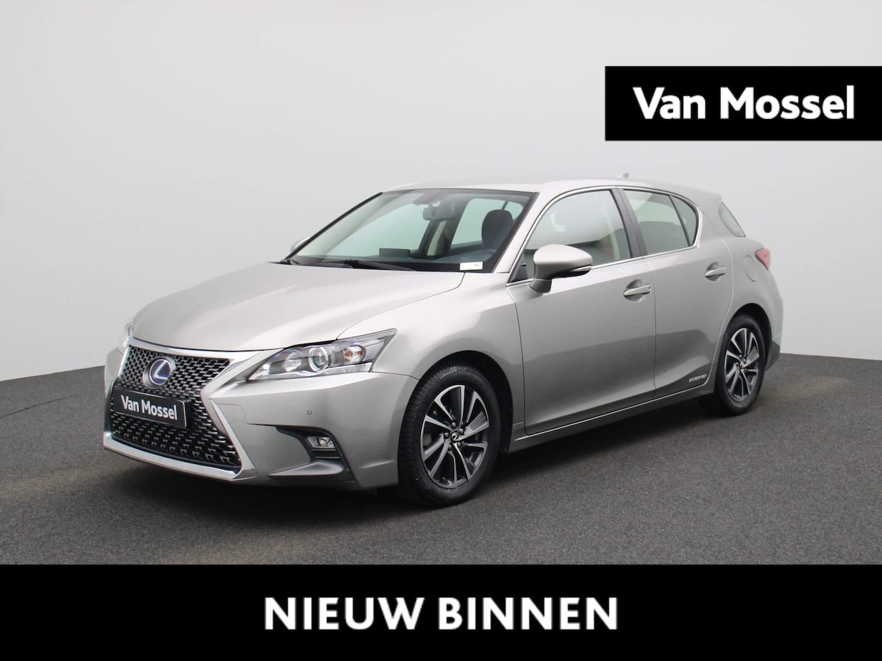 Lexus CT 200h - Business Line | NAVIGATIE | CLIMATE CONTROL | CRUISE CONTROL | PARKEERSENSOREN VOOR + ACHT - AutoWereld.nl