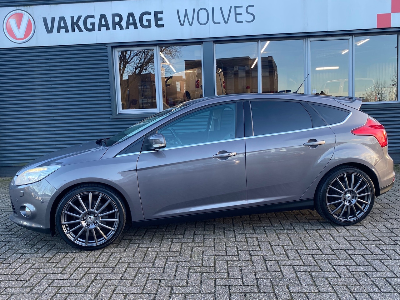 Ford Focus - 1.6 EcoBoost Titanium 182 PK !! | LEER | CLIMA | "19"LM VELGEN | - AutoWereld.nl