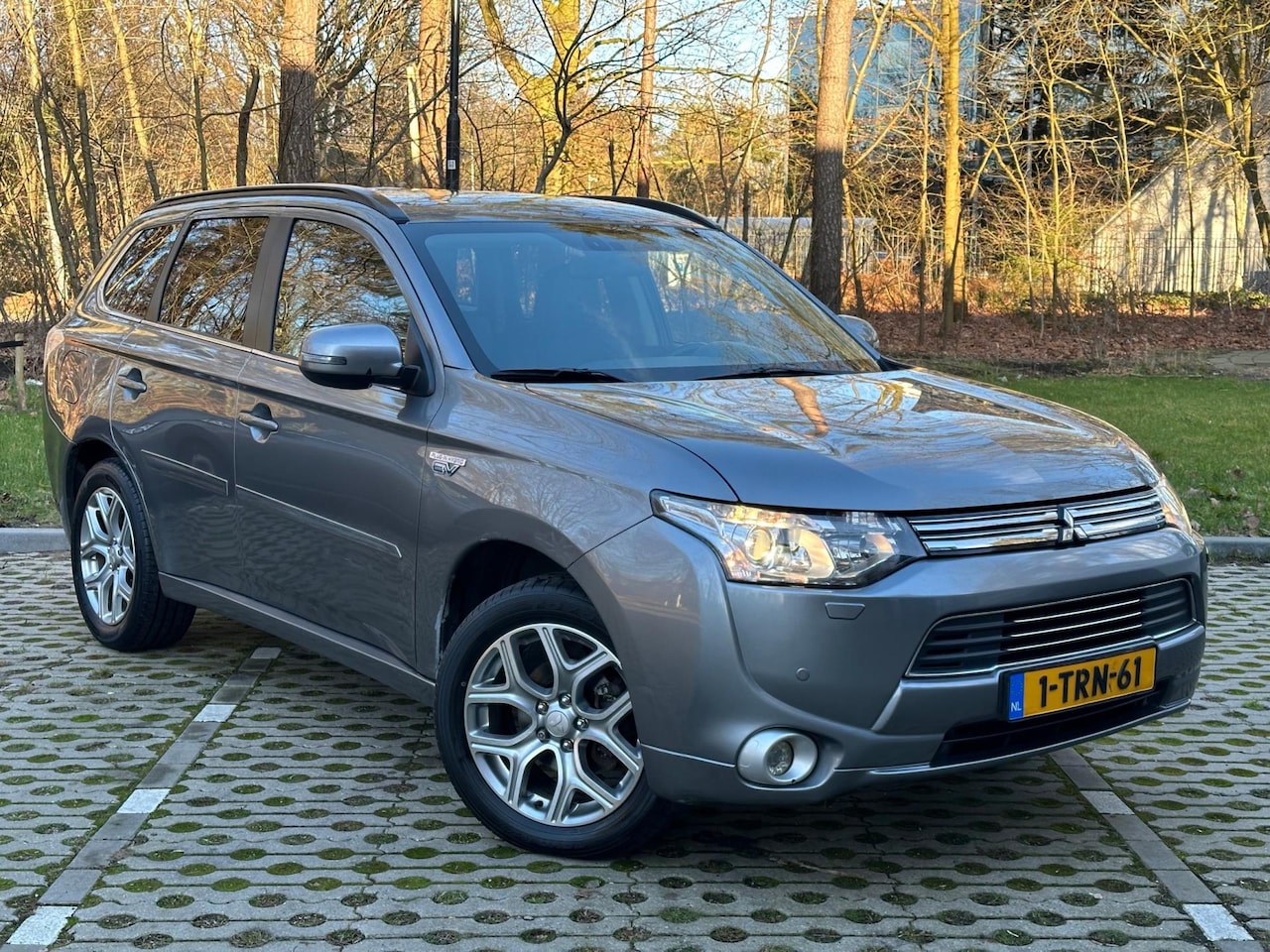 Mitsubishi Outlander - 2.0 PHEV 1e Eig Dealer Ondr - AutoWereld.nl