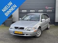 Volvo V40 - 1.8 Europa | Airco | Privacy Glass | Trekhaak | Cruise Control | Stoelverwarming |