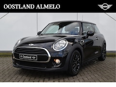 MINI Cooper - Hatchback Automaat / Airconditioning / Cruise Control / Navigatie / Multifunctioneel stuur