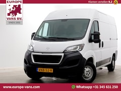 Peugeot Boxer - 2.2 BlueHDi 120pk L2H2 Premium 2x Schuifdeur/Navi/Camera 12-2021