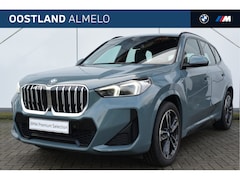 BMW X1 - sDrive20i High Executive M Sport Automaat / Trekhaak / Sportstoelen / Adaptieve LED / Adap