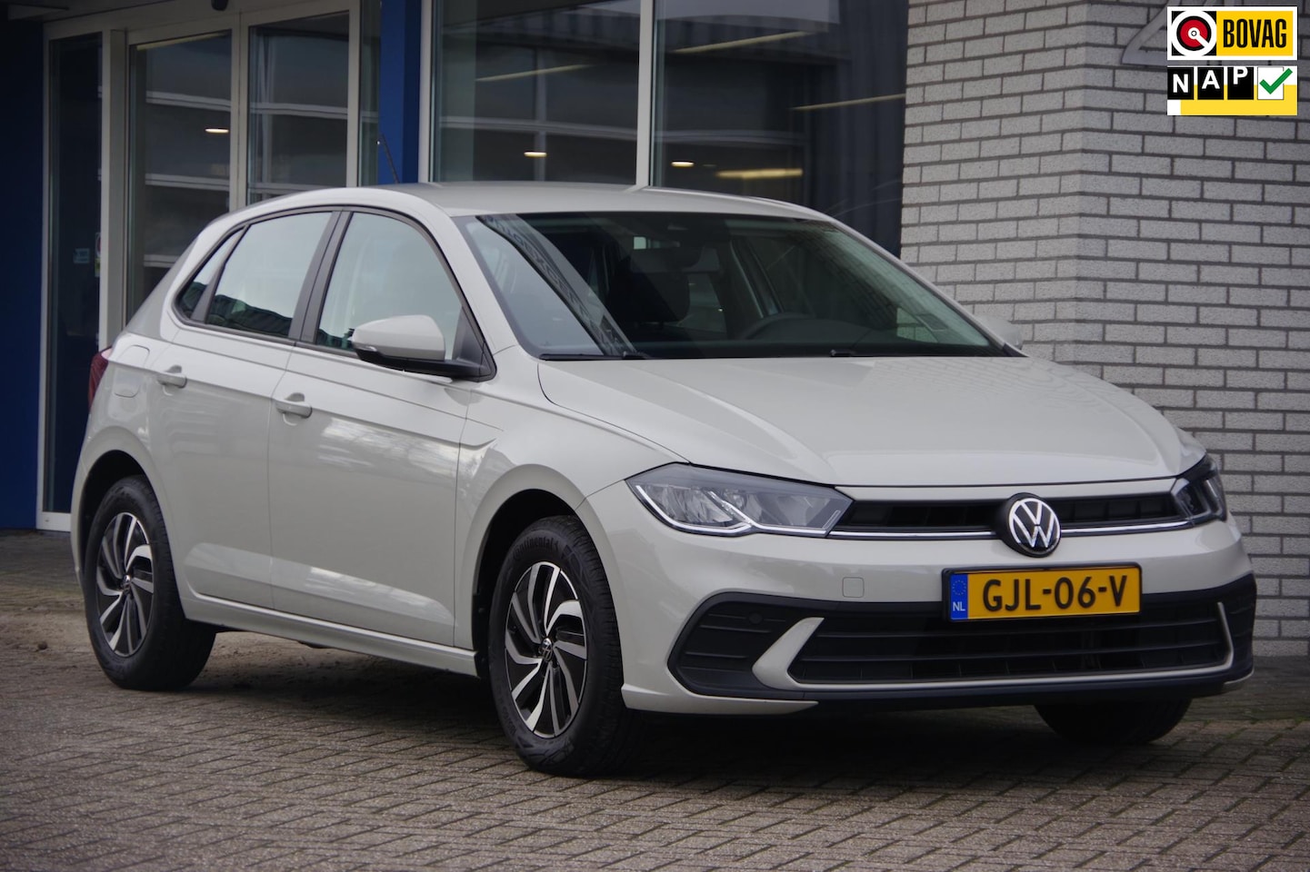 Volkswagen Polo - Stoelverwarming App-connect Adaptive cruise controle - AutoWereld.nl