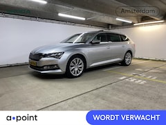 Skoda Superb Combi - 1.4 TSI iV Business Edition 218 pk Automaat (DSG) | Navigatie | Trekhaak (wegklapbaar) | P