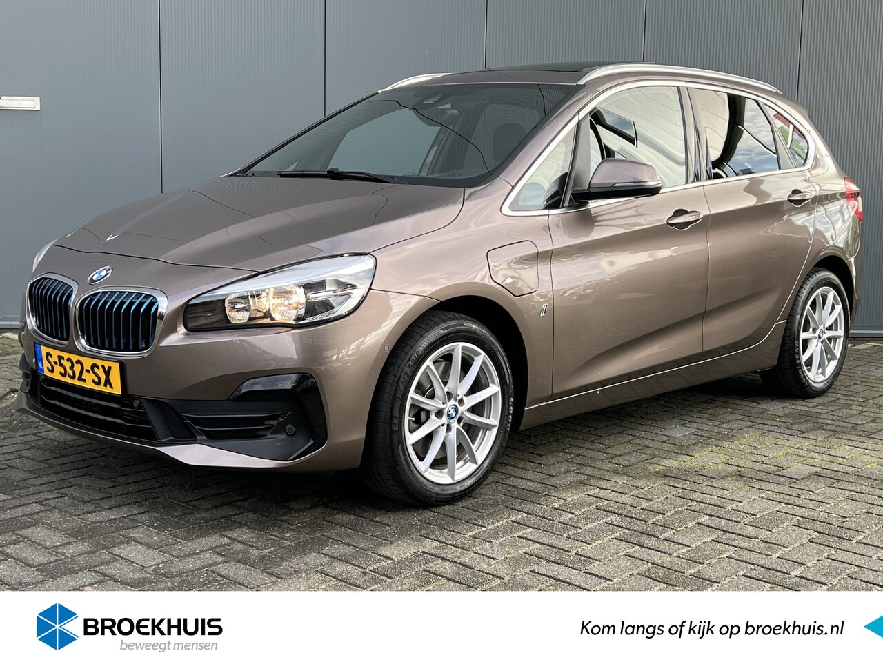 BMW 2-serie Active Tourer - 225xe PHEV 225pk iPerformance | Leder | Climate | Navigatie | Elek. Klep | 17" Lichtmetaal - AutoWereld.nl