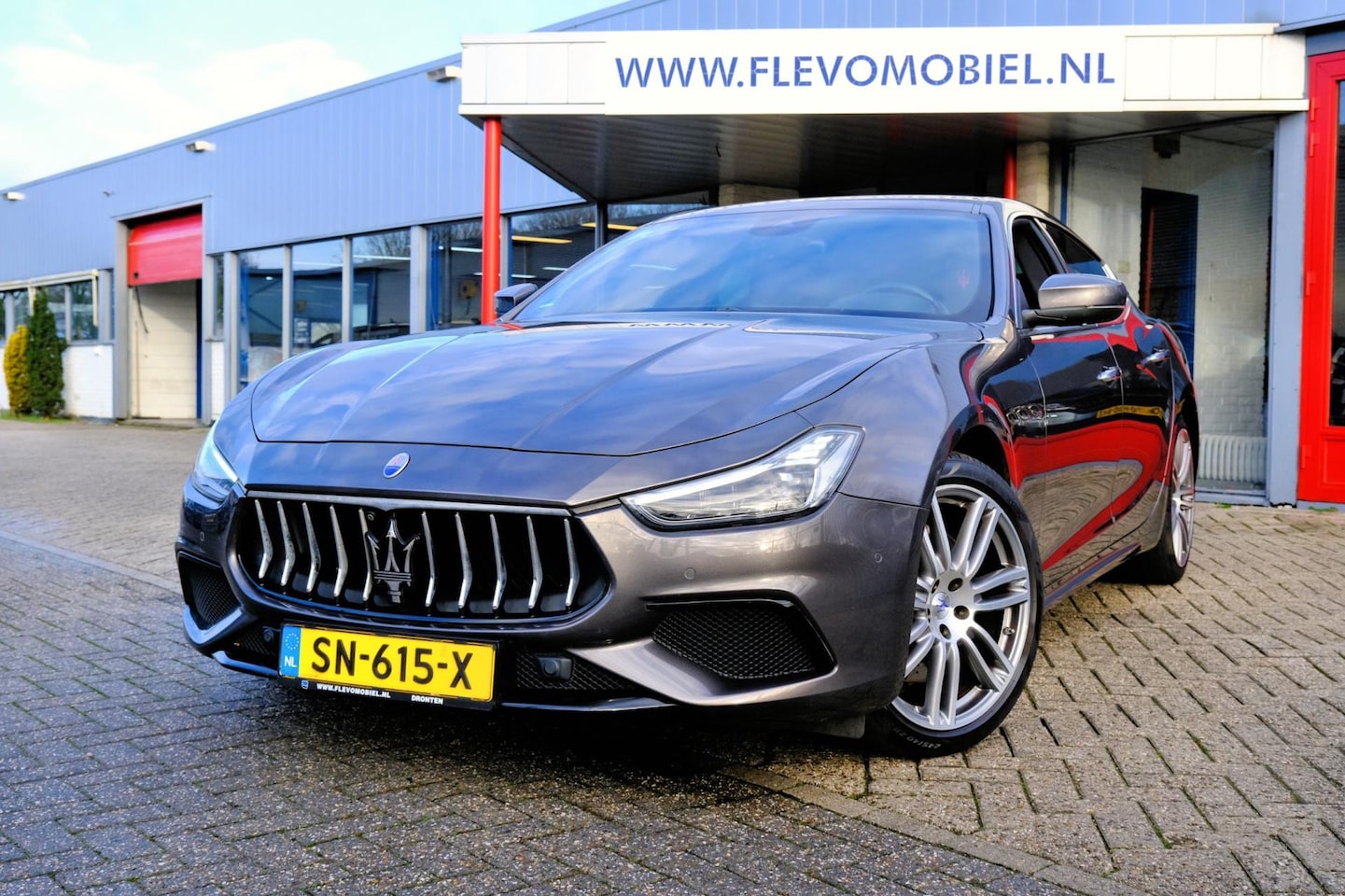 Maserati Ghibli - 3.0 V6 350pk GranSport Aut. Leder|HarmanKardon|Adapt.Cruise|LMV|Cam|Enz! - AutoWereld.nl