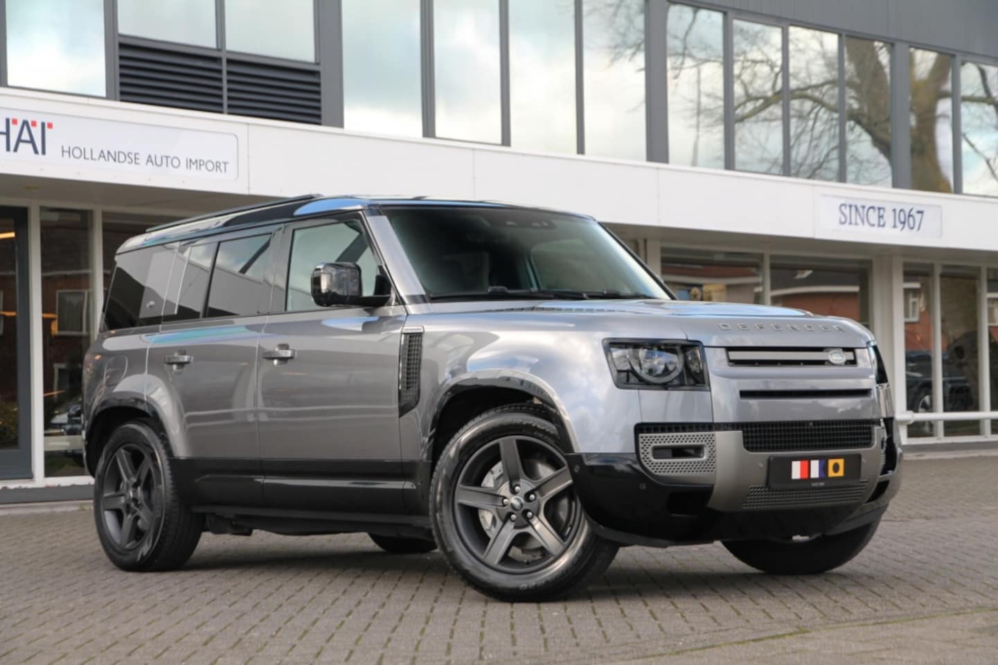 Land Rover Defender 110 - 2.0 P400e SE I ACC I Meridian - AutoWereld.nl