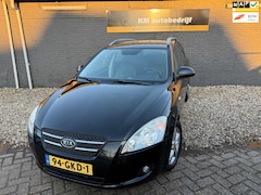 Kia Cee'd Sporty Wagon - 1.6 X-clusive*Clima*Lm*Stoelverwarming*PDC