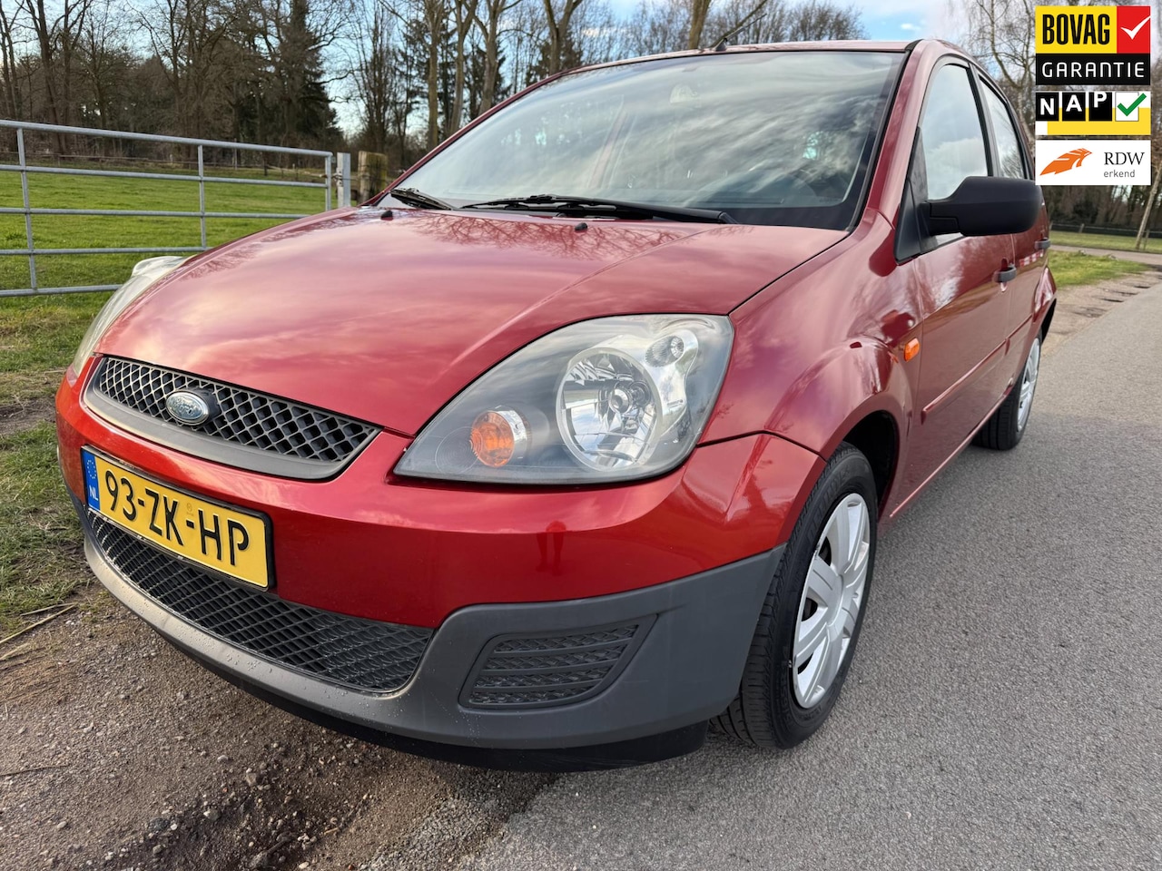 Ford Fiesta - 1.3-8V Cool & Sound leuke auto met airco - AutoWereld.nl