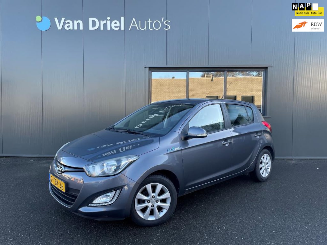 Hyundai i20 - 1.2i i-Deal / Airco / 1e Eigenaar / Dealer onderhouden! - AutoWereld.nl