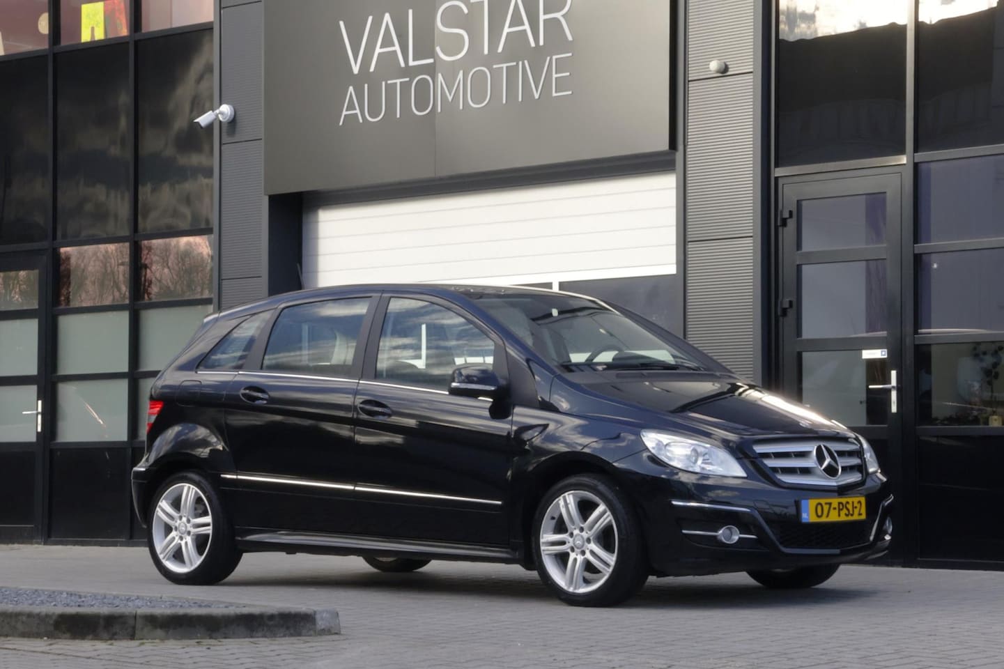 Mercedes-Benz B-klasse - 180 Business Class | NL AUTO | 2e eigenaar! - AutoWereld.nl